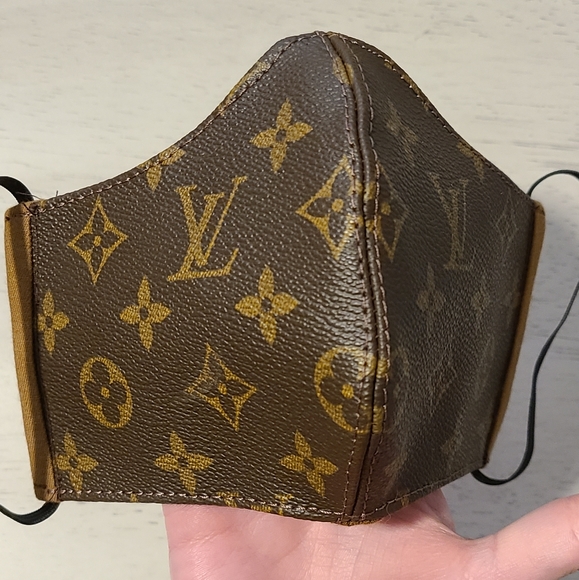 FaceMask Repurposed from Authentic Designer Fabric - Picture 2 of 6